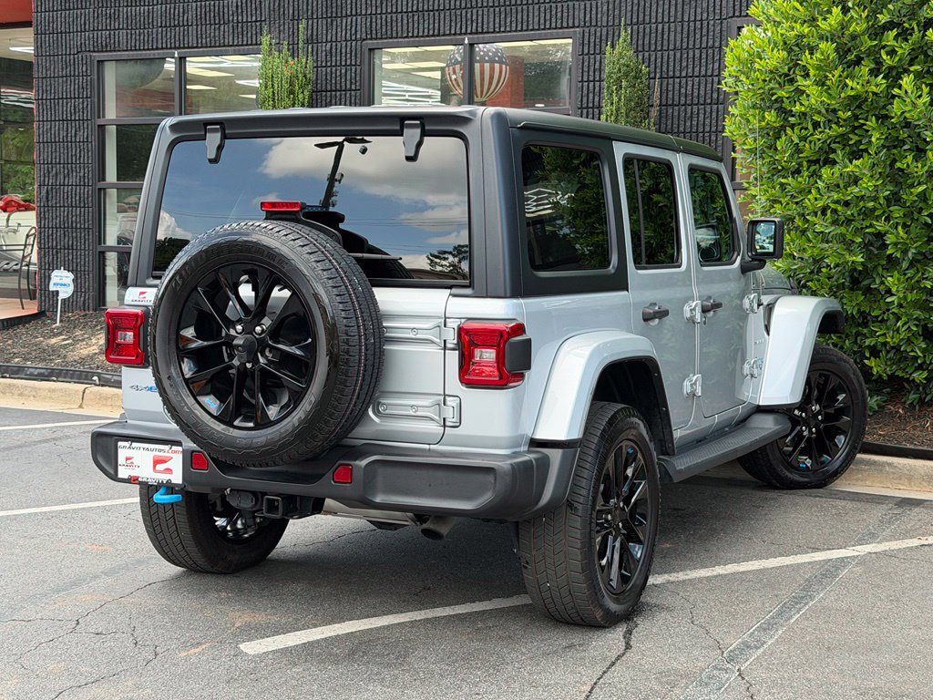 Used 2023 Jeep Wrangler Unlimited Sahara w/ Cold Weather Group AWD/4WD image 12