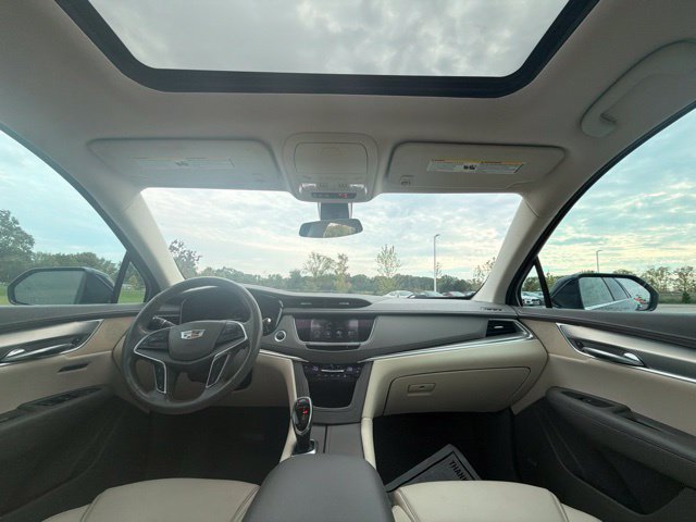 Used 2018 Cadillac XT5 Premium Luxury FWD image 22