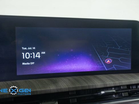 Used 2024 Kia Telluride SX Prestige w/ Towing Package AWD/4WD image 17