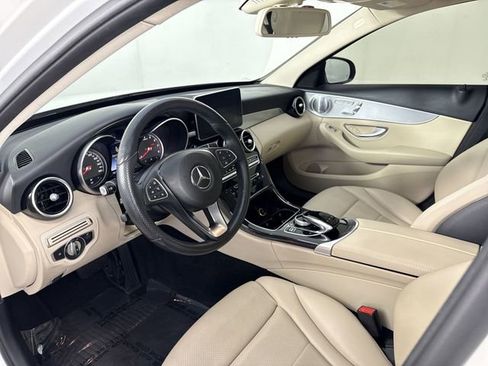 Used 2018 Mercedes-Benz C 300 4MATIC Sedan image 4