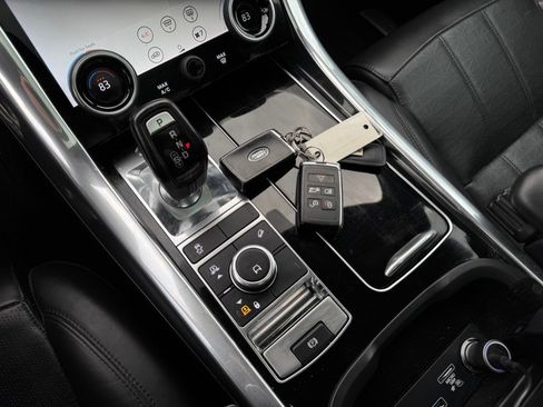 Used 2019 Land Rover Range Rover Sport HSE Dynamic image 73