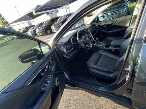 Used 2023 Subaru Outback Limited AWD/4WD image 19