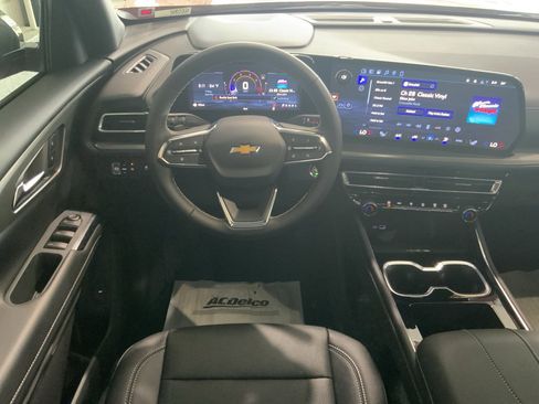 New 2026 Chevrolet Traverse LT FWD image 9
