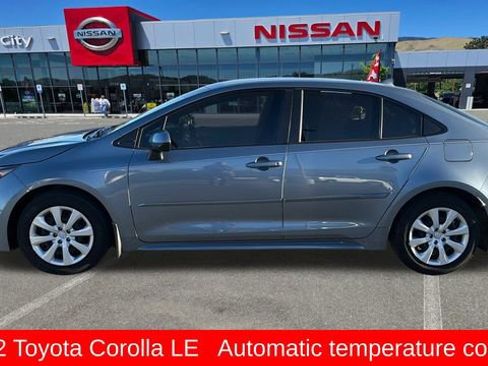 Used 2022 Toyota Corolla LE image 6