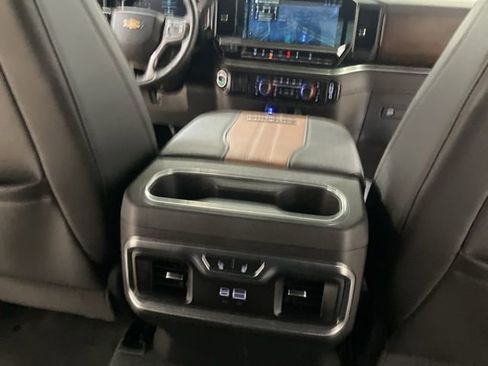 Used 2024 Chevrolet Silverado 3500 High Country w/ Technology Package image 25
