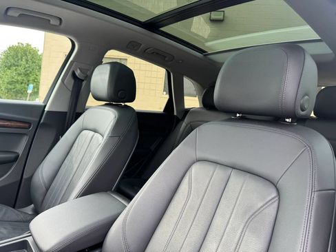 Used 2018 Audi Q5 2.0T Premium Plus AWD/4WD image 25