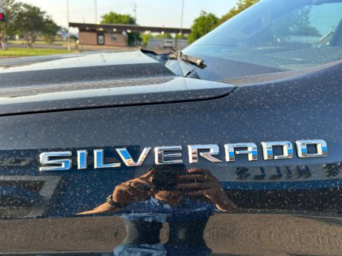 Used 2021 Chevrolet Silverado 1500 LT w/ Convenience Package II RWD image 5