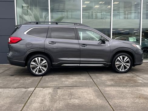 Used 2019 Subaru Ascent Limited image 2