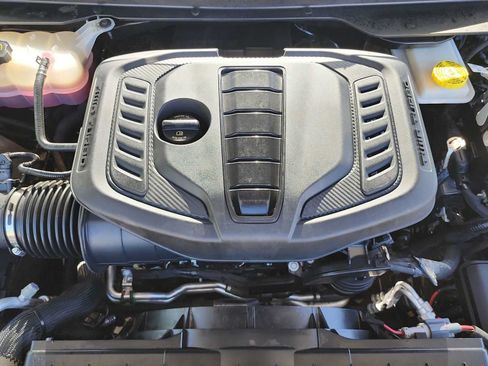 Used 2023 Jeep Wagoneer 4WD image 13