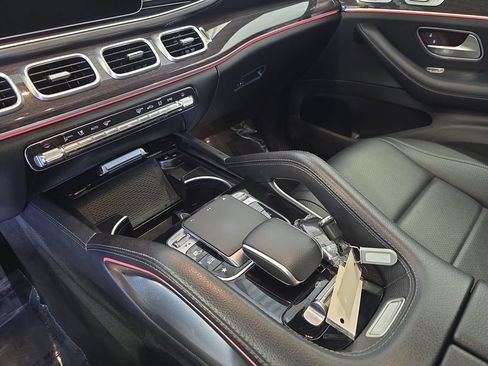 Used 2020 Mercedes-Benz GLS 450 4MATIC image 26