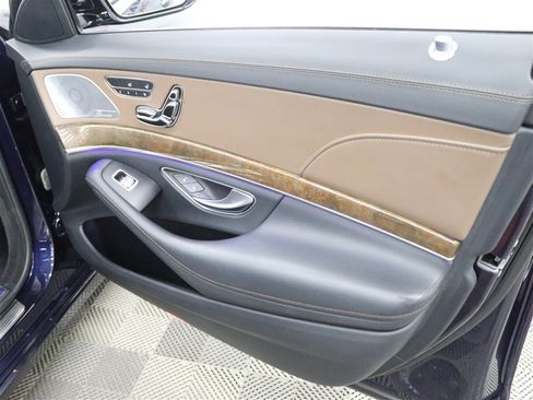 Used 2015 Mercedes-Benz S 550 4MATIC Sedan image 34