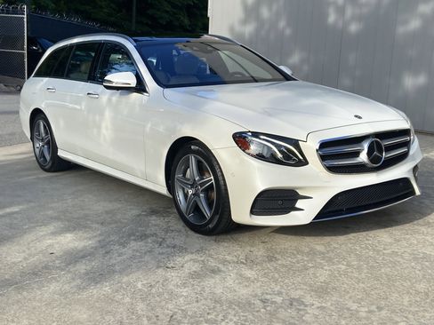 Used 2019 Mercedes-Benz E 450 4MATIC Wagon image 4
