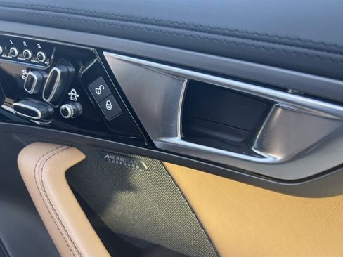 Used 2017 Jaguar F-TYPE S British Design Edition AWD/4WD image 19