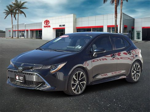 Used 2022 Toyota Corolla XSE image 6