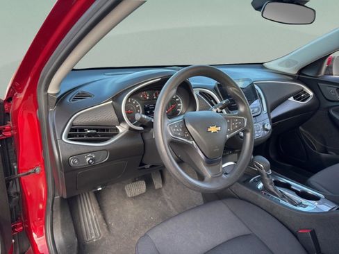 Used 2024 Chevrolet Malibu LT image 22