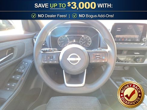 Used 2023 Nissan Rogue SV image 18