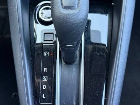 Used 2025 Nissan Versa SV FWD image 22