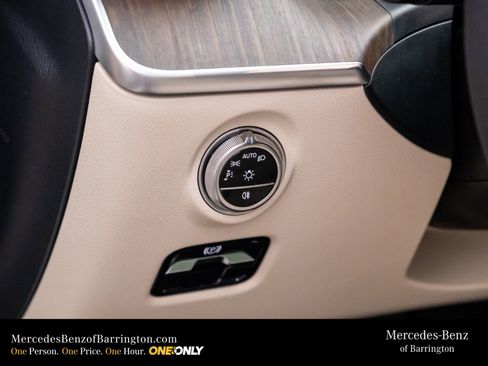 New 2026 Mercedes-Benz C 300 4MATIC Sedan image 22