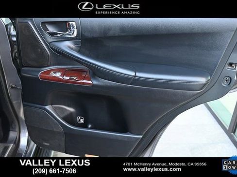 Used 2013 Lexus LX 570 4WD w/ Luxury Pkg image 22