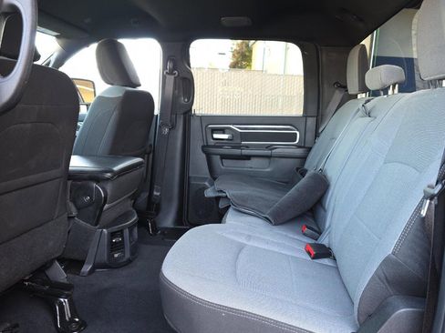 Used 2024 RAM 2500 Big Horn w/ Bed Utility Group image 10