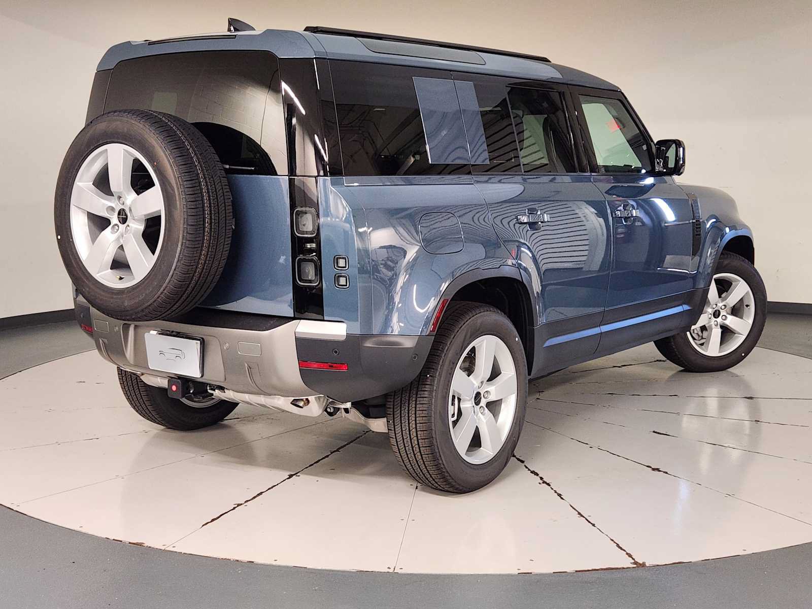 New 2026 Land Rover Defender 110 S AWD/4WD image 2