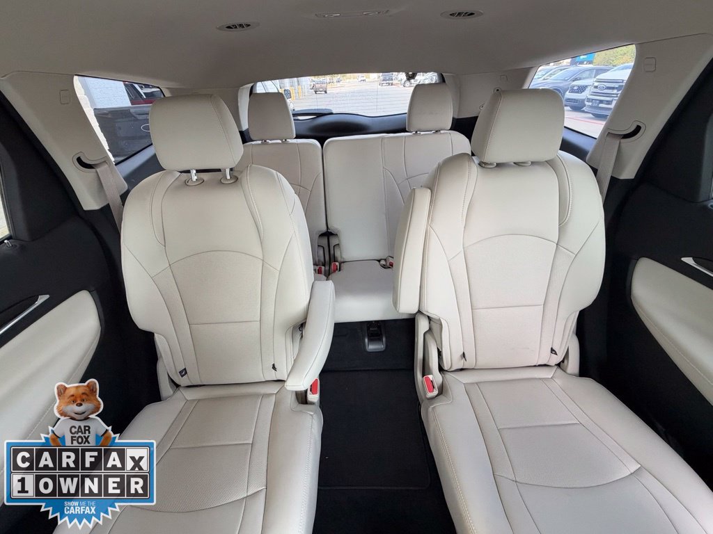 Used 2023 Buick Enclave Essence FWD image 24