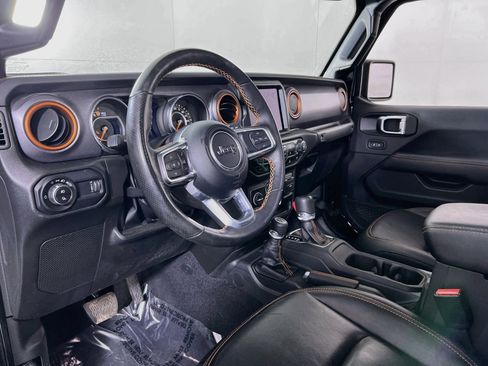 Used 2023 Jeep Gladiator Mojave w/ LED Lighting Group AWD/4WD image 9