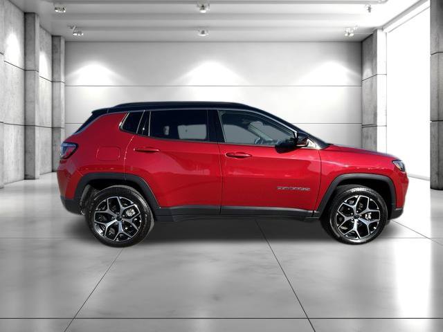Used 2025 Jeep Compass Limited AWD/4WD image 8