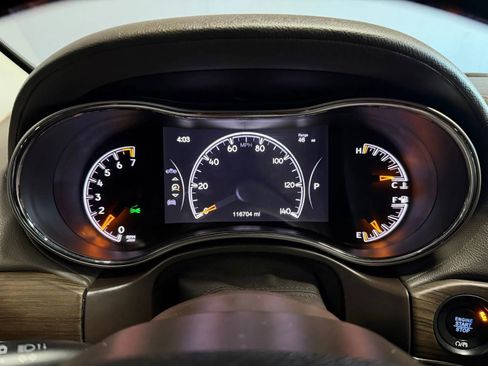 Used 2017 Jeep Grand Cherokee Overland image 12