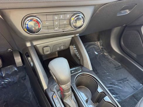 Certified 2025 Chevrolet TrailBlazer LS image 23