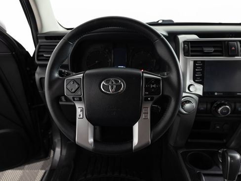 Used 2020 Toyota 4Runner SR5 Premium AWD/4WD image 30