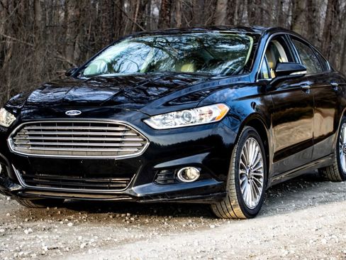 Used 2016 Ford Fusion Titanium image 1