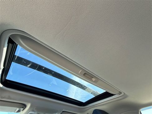 Used 2024 Toyota RAV4 XLE Premium image 17