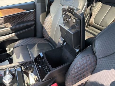 Used 2023 Jeep Grand Cherokee Summit AWD/4WD image 22