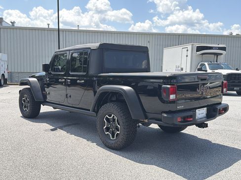 Used 2022 Jeep Gladiator Rubicon w/ Cold Weather Group AWD/4WD image 6