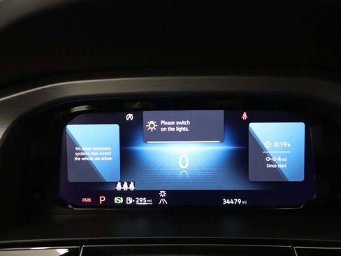 Certified 2025 Volkswagen Atlas Cross Sport SE image 7