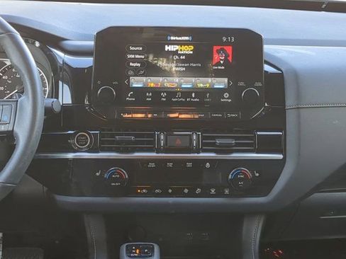 Used 2023 Nissan Pathfinder SL w/ SL Premium Package image 17