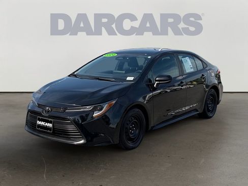 Used 2024 Toyota Corolla LE FWD image 3