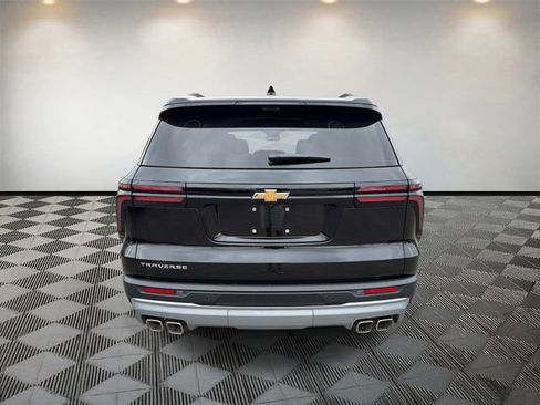 New 2026 Chevrolet Traverse LT w/ Enhanced Driving Package FWD image 6