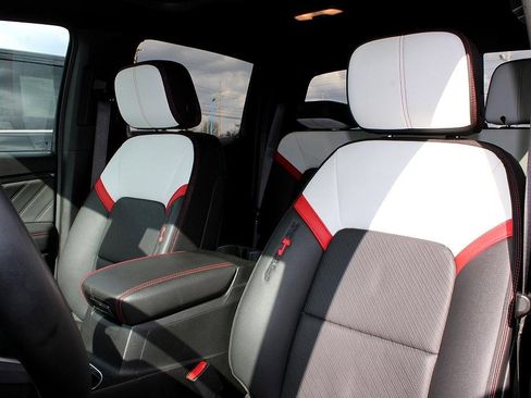 Used 2023 GMC Canyon AT4X image 31