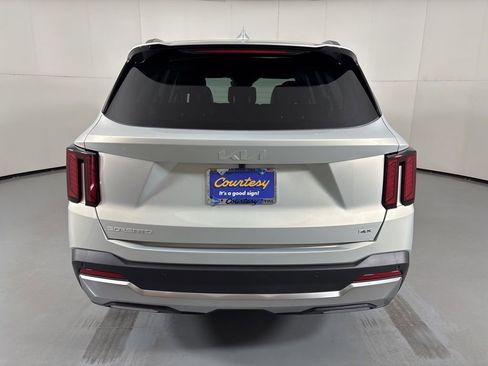 New 2026 Kia Sorento EX AWD/4WD image 7
