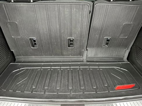 Used 2022 GMC Yukon Denali image 16