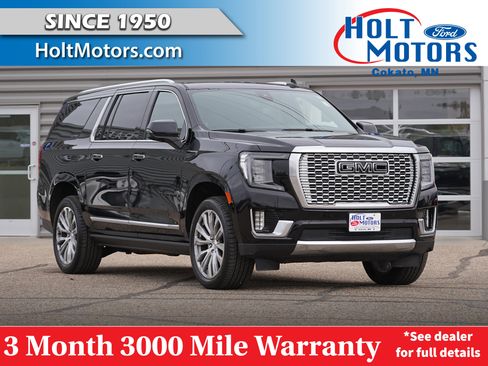 Used 2021 GMC Yukon XL Denali w/ Denali Premium Package AWD/4WD image 1