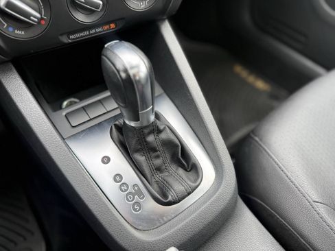 Used 2012 Volkswagen Jetta SE FWD image 24