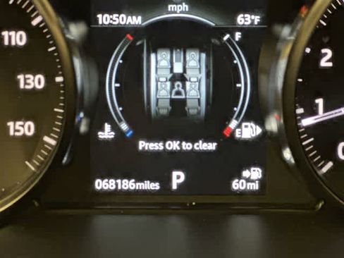 Used 2018 Land Rover Range Rover Evoque SE Premium AWD/4WD image 6