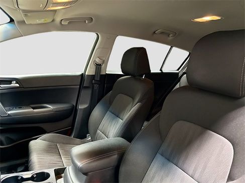 Used 2021 Kia Sportage LX image 21