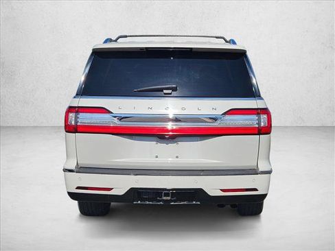 Used 2021 Lincoln Navigator L Reserve AWD/4WD image 8