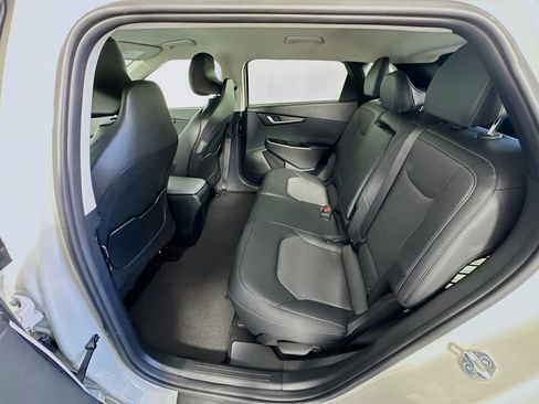 Used 2024 Kia EV6 Light RWD image 39