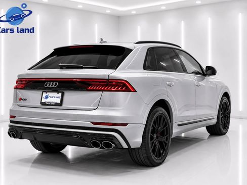 Used 2022 Audi SQ8 Premium Plus w/ Black Optic Package AWD/4WD image 2