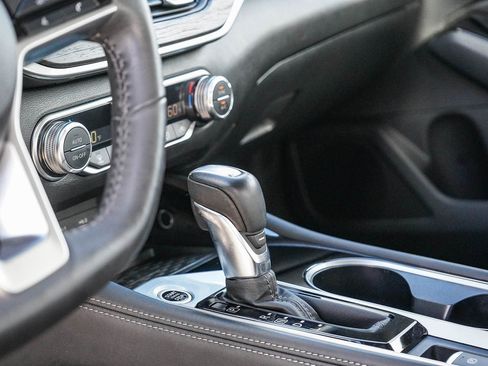 Used 2024 Nissan Altima 2.5 SL image 23